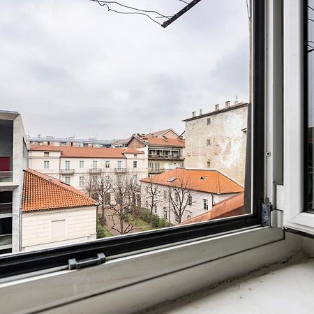 Giaciglio Valentino Apartment Turin Bagian luar foto