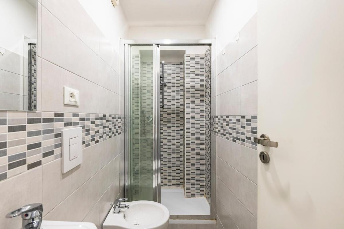 Giaciglio Valentino Apartment Turin Bagian luar foto